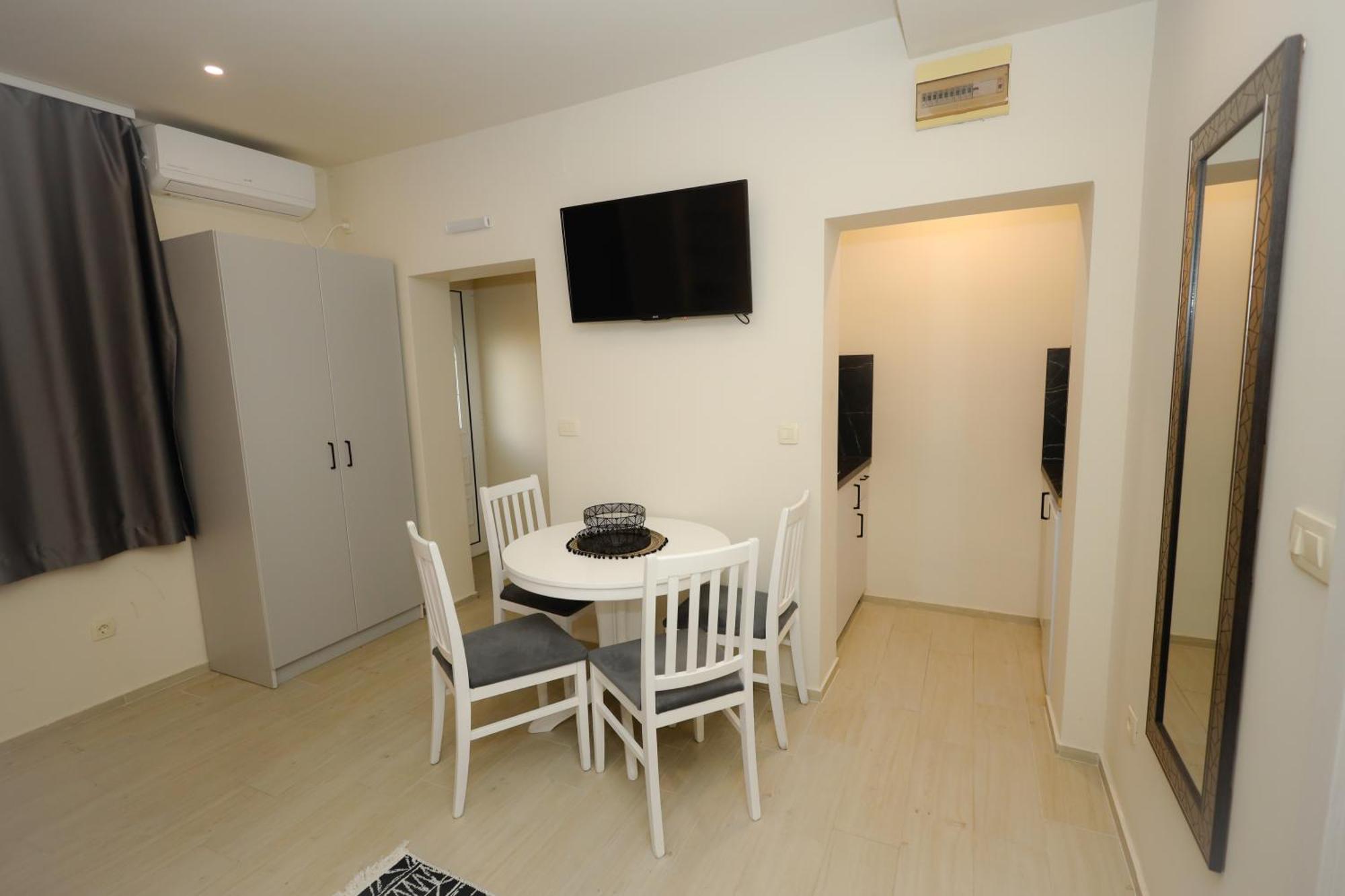 Apartments Milanovic Herceg Novi Szoba fotó